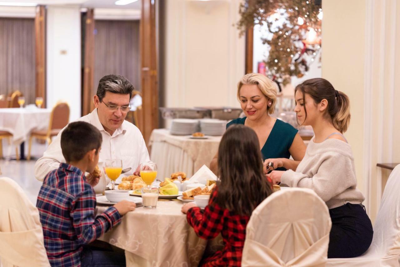 Vergina Hotel Thessaloniki Buitenkant foto